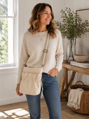 Universal Thread Co NEW crossbody Neutral Crossbody purse adjustable strap